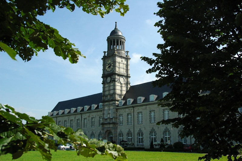 Hemiksem Abbey