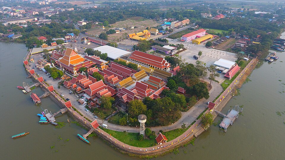 Wat Phanan Choeng