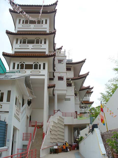 Poh Ern Shih Temple